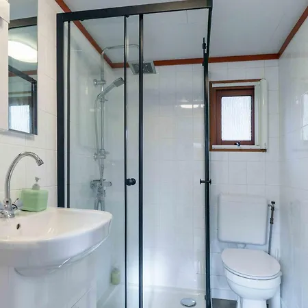 شقة Bosgeluk Veluwe Familiechalet Met Tuin Nabij Bos En Zwembad *