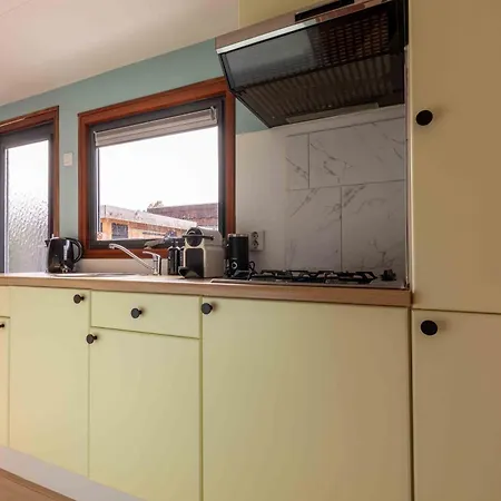 Bosgeluk Veluwe Familiechalet Met Tuin Nabij Bos En Zwembad * بوتِنْ