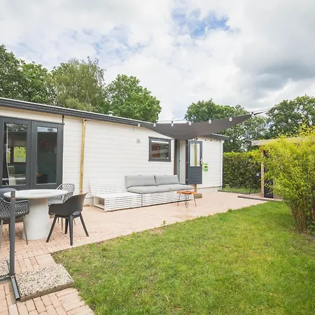Bosgeluk Veluwe Familiechalet Met Tuin Nabij Bos En Zwembad *