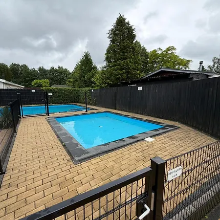 Bosgeluk Veluwe Familiechalet Met Tuin Nabij Bos En Zwembad شقة بوتِنْ